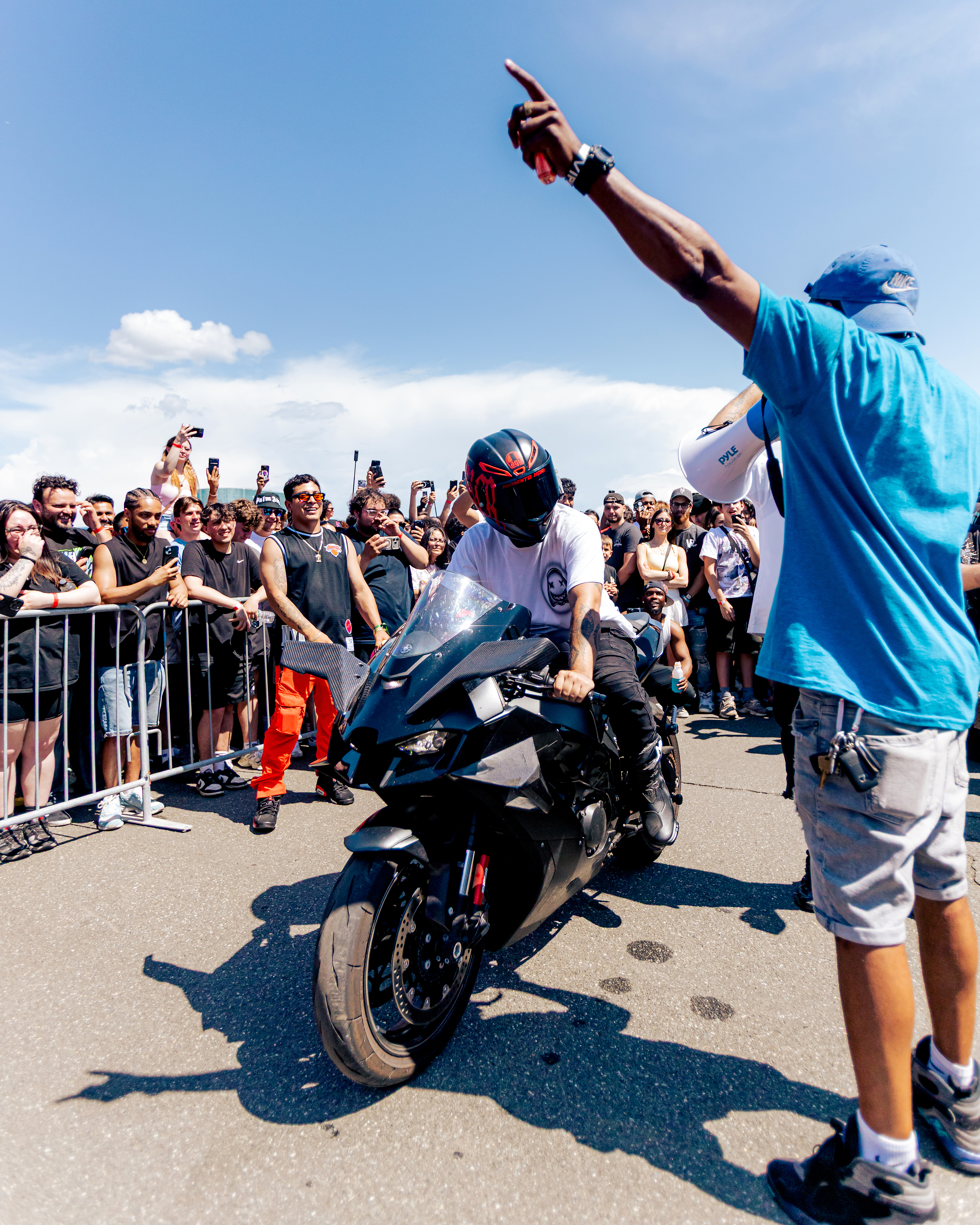 Sport Bike, Front Row